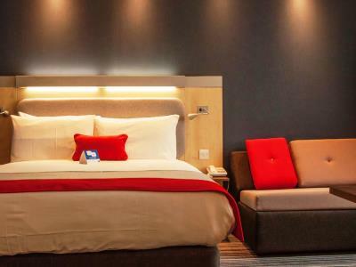 Holiday Inn Express Slough Exteriér fotografie